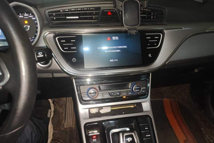Used Geely Auto Emgrand GL 2019 1.5T DCT Elite Smart Edition Audio And AC Panel