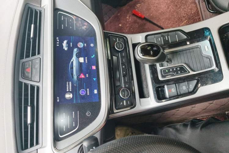 Used Geely Auto Emgrand GL 2019 1.4T CVT Prestige Smart Edition Audio And AC Panel