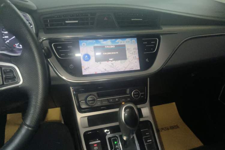 Used Geely Auto Emgrand GL 2019 1.4T CVT Elite Smart Edition Audio And AC Panel