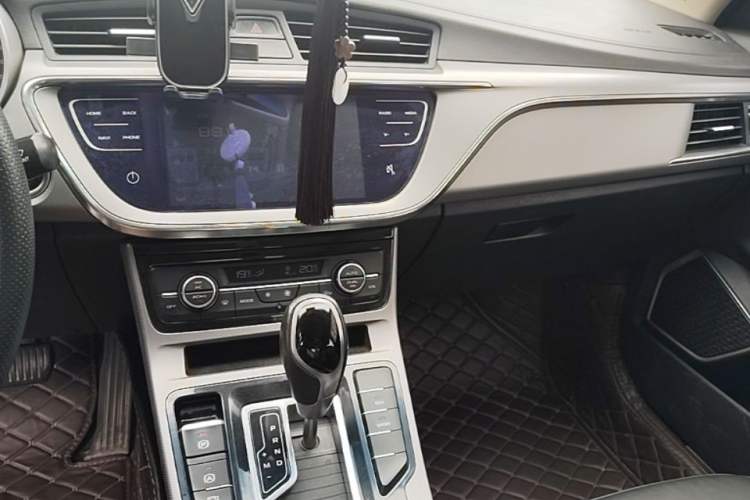 Used Geely Auto Emgrand GL 2019 1.4T CVT Elite Smart Edition Center Console