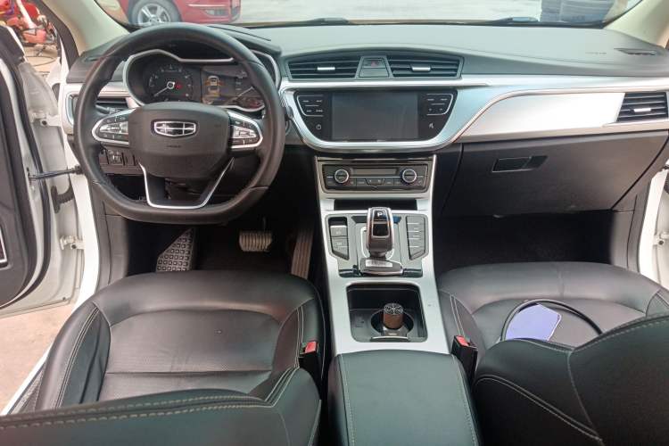 Used Geely Auto Emgrand GL 2019 1.5T DCT Elite Smart Edition Center Console