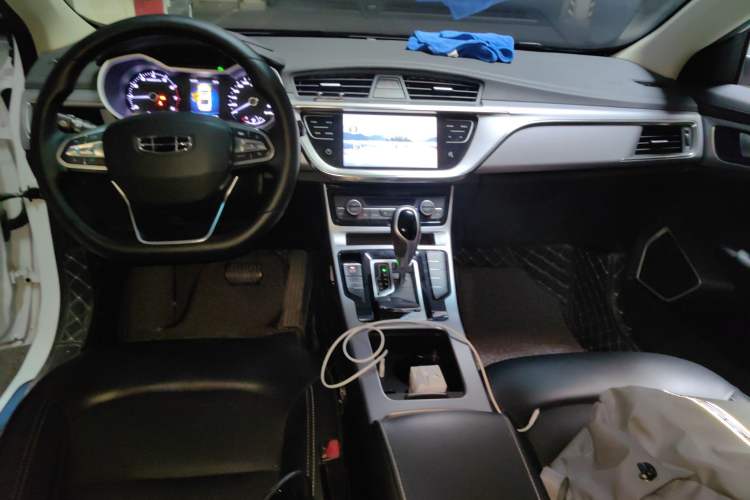 Used Geely Auto Emgrand GL 2019 1.4T CVT Elite Smart Edition Center Console