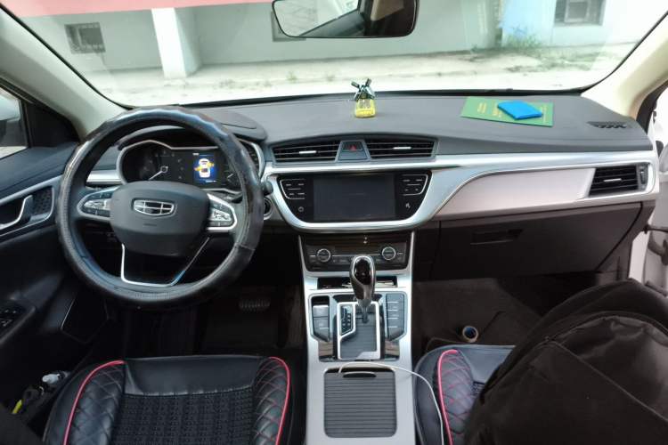 Used Geely Auto Emgrand GL 2019 1.4T CVT Elite Smart Edition Center Console