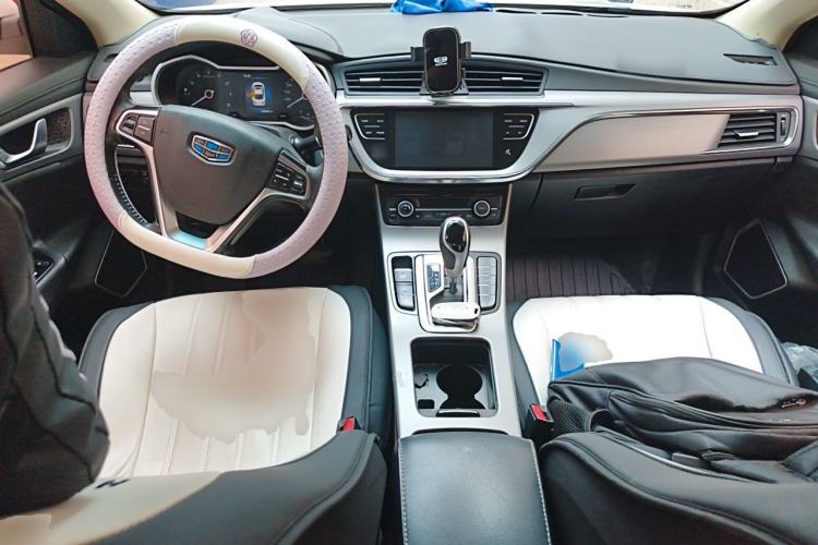 Used Geely Auto Emgrand GL 2019 1.8L DCT Elite Smart Edition Center Console
