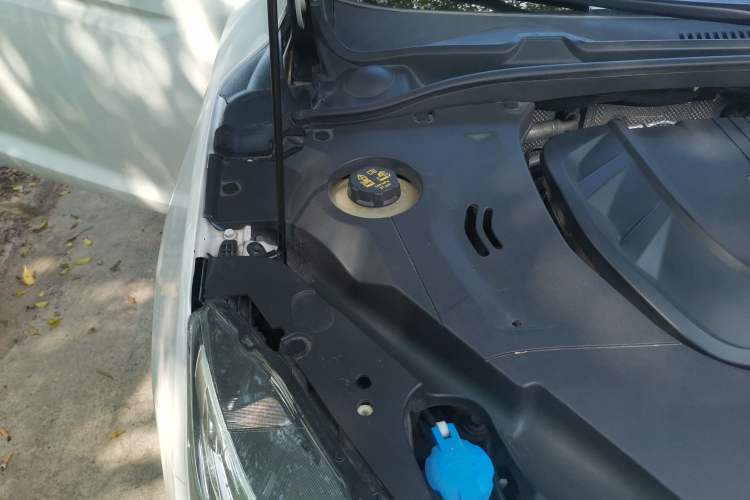 Used Geely Auto Emgrand GL 2019 1.5T DCT Elite Smart Edition Engine Bay Right