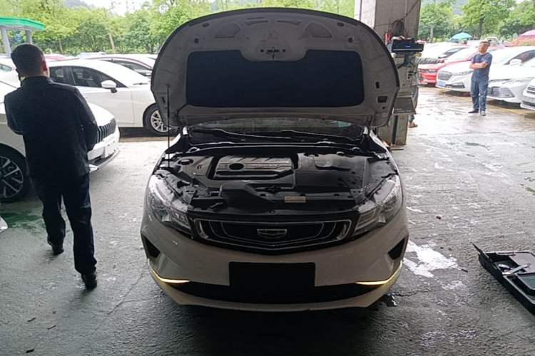 Used Geely Auto Emgrand GL 2019 1.4T CVT Elite Smart Edition Engine Bay