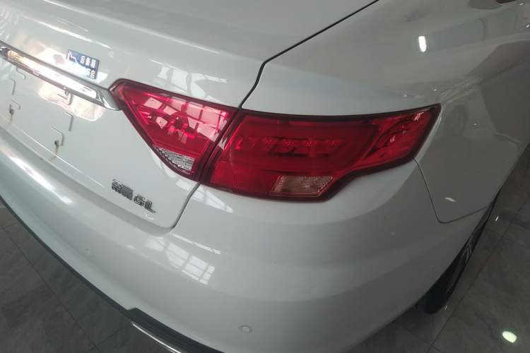 Used Geely Auto Emgrand GL 2019 1.4T CVT Elite Smart Edition Exterior 3