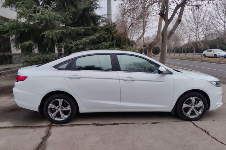 Used Geely Auto Emgrand GL 2019 1.8L DCT Elite Smart Edition Exterior 3