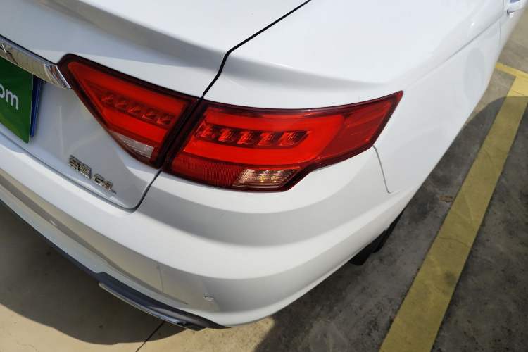 Used Geely Auto Emgrand GL 2019 1.4T CVT Elite Smart Edition Exterior 3
