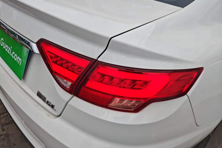 Used Geely Auto Emgrand GL 2019 1.4T CVT Elite Smart Edition Exterior 3
