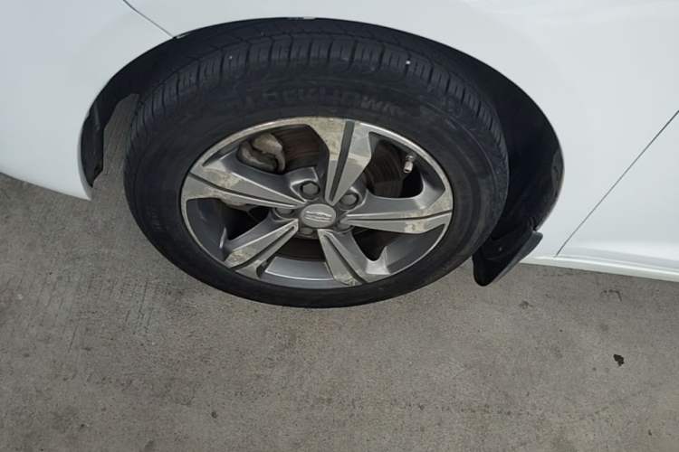 Used Geely Auto Emgrand GL 2019 1.4T CVT Elite Smart Edition Exterior 4
