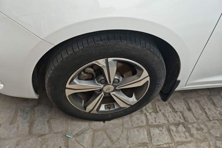 Used Geely Auto Emgrand GL 2019 1.4T CVT Elite Smart Edition Exterior 4