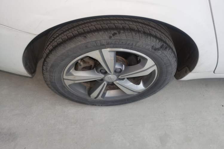 Used Geely Auto Emgrand GL 2019 1.4T CVT Elite Smart Edition Exterior 5