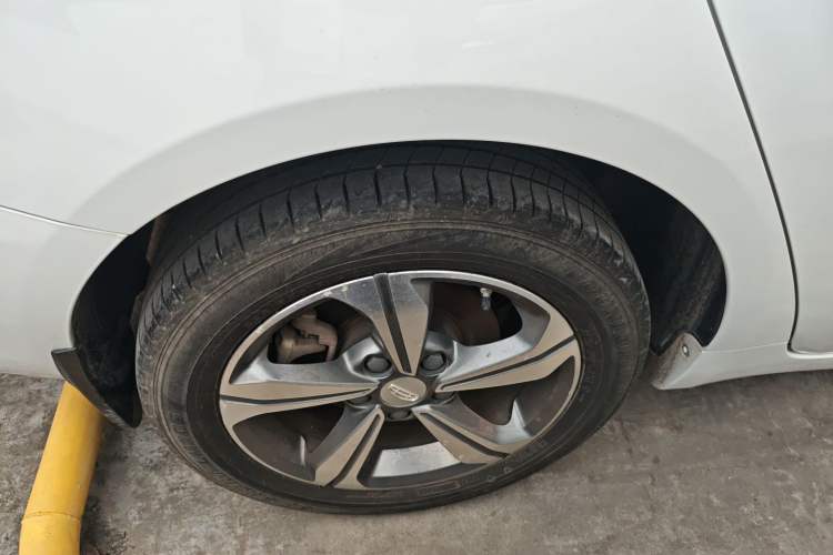 Used Geely Auto Emgrand GL 2019 1.4T CVT Elite Smart Edition Exterior 5