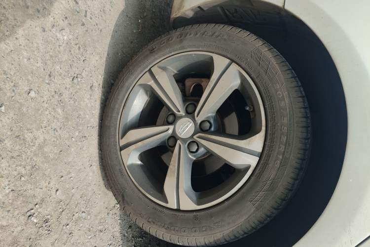 Used Geely Auto Emgrand GL 2019 1.5T DCT Elite Smart Edition Exterior 5