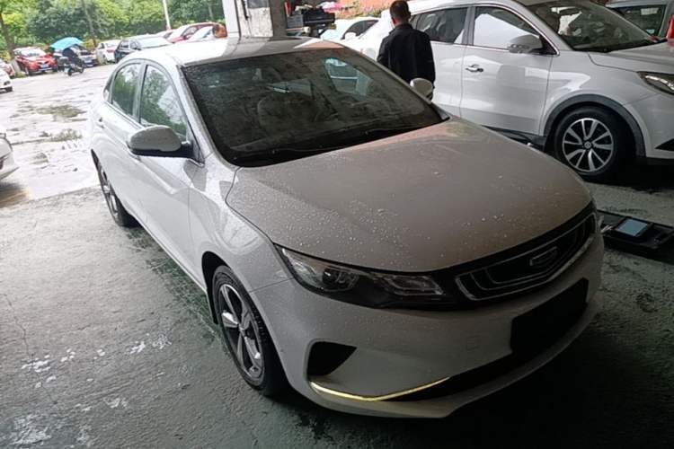 Used Geely Auto Emgrand GL 2019 1.4T CVT Elite Smart Edition Front Right 45 Deg