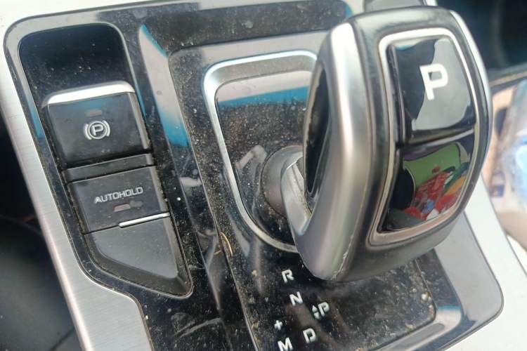 Used Geely Auto Emgrand GL 2019 1.5T DCT Elite Smart Edition Gear Lever
