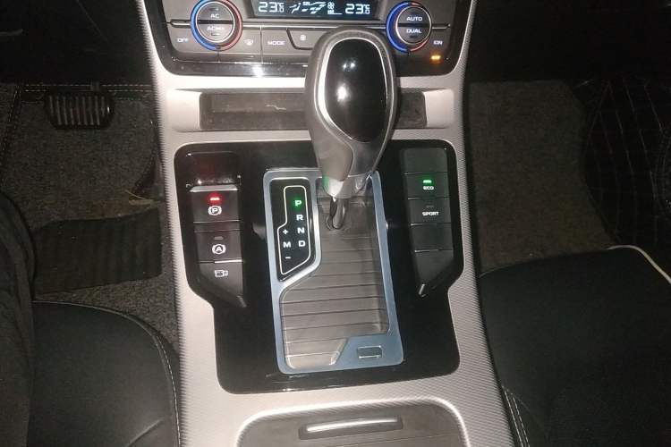 Used Geely Auto Emgrand GL 2019 1.4T CVT Elite Smart Edition Gear Lever