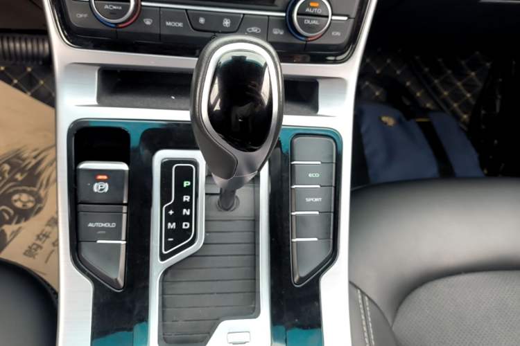 Used Geely Auto Emgrand GL 2019 1.4T CVT Elite Smart Edition Gear Lever