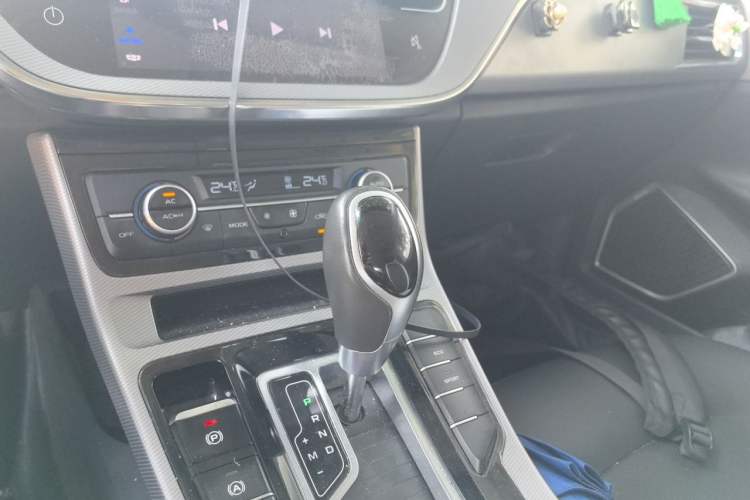 Used Geely Auto Emgrand GL 2019 1.4T CVT Elite Smart Edition Gear Lever