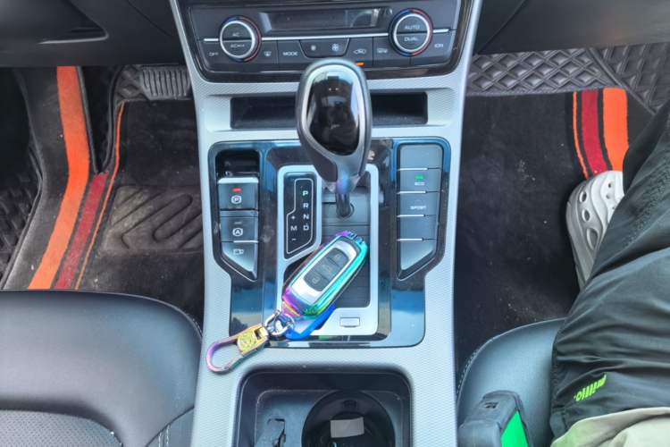 Used Geely Auto Emgrand GL 2019 1.4T CVT Elite Smart Edition Gear Lever