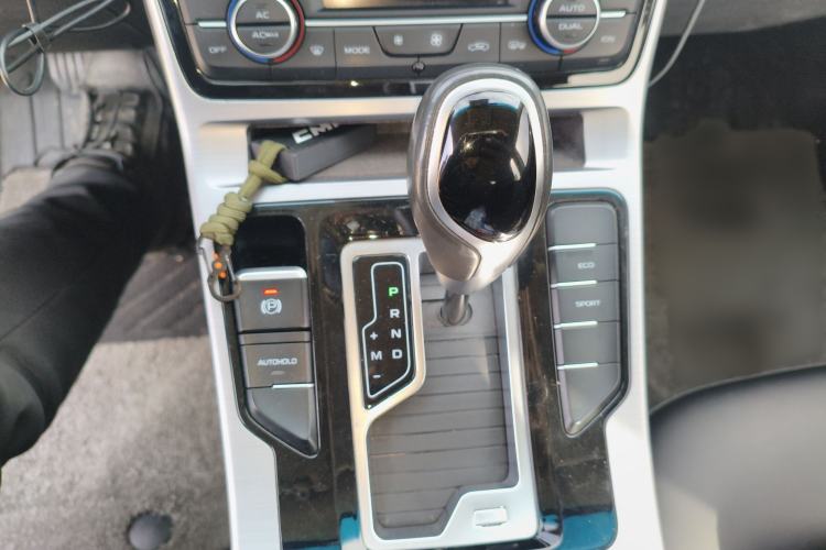 Used Geely Auto Emgrand GL 2019 1.4T CVT Elite Smart Edition Gear Lever