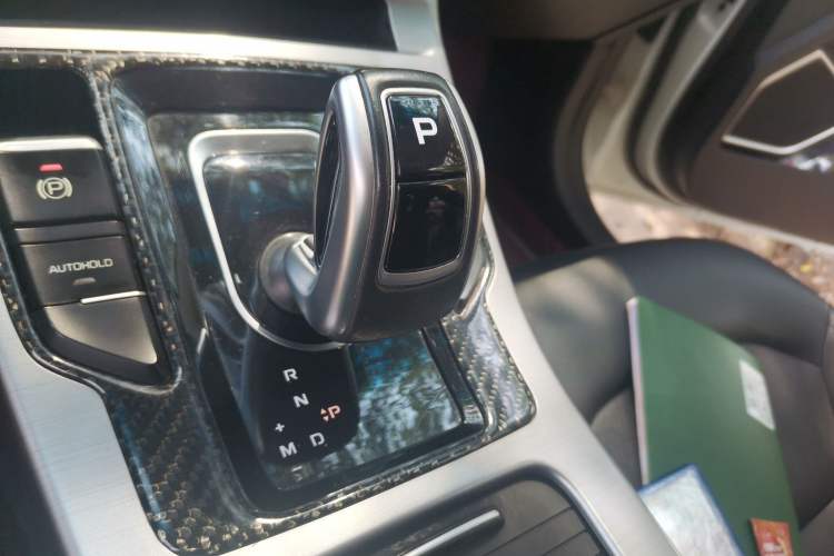 Used Geely Auto Emgrand GL 2019 1.5T DCT Elite Smart Edition Gear Lever