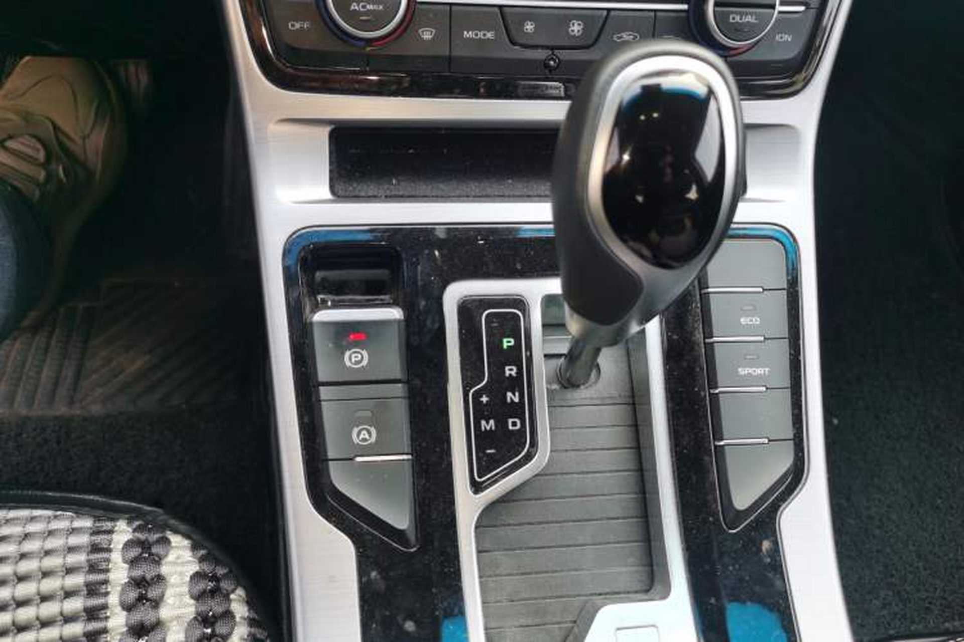 Used Geely Auto Emgrand GL 2019 1.4T CVT Prestige Smart Edition Gear Lever