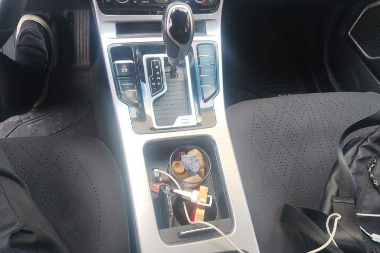 Used Geely Auto Emgrand GL 2019 1.4T CVT Elite Smart Edition Gear Lever