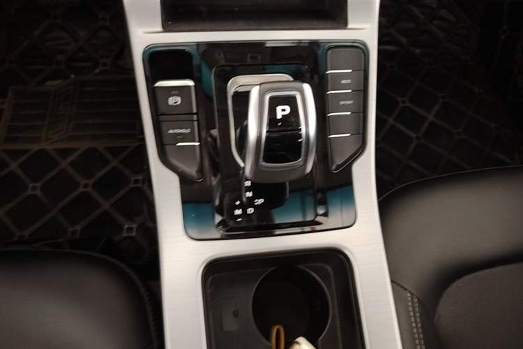 Used Geely Auto Emgrand GL 2019 1.5T DCT Elite Smart Edition Gear Lever