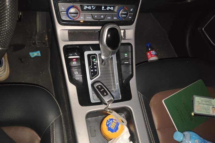 Used Geely Auto Emgrand GL 2019 1.4T CVT Prestige Smart Edition Gear Lever