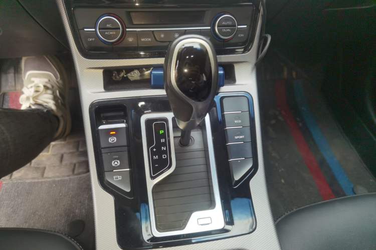Used Geely Auto Emgrand GL 2019 1.4T CVT Elite Smart Edition Gear Lever