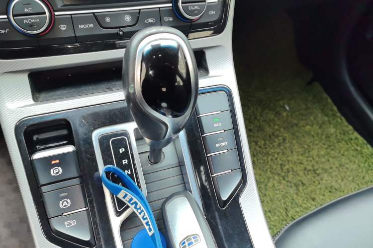 Used Geely Auto Emgrand GL 2019 1.4T CVT Elite Smart Edition Gear Lever