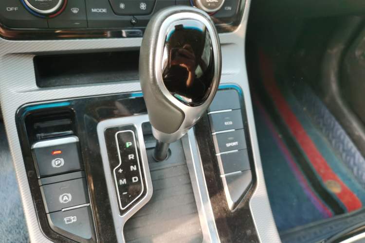 Used Geely Auto Emgrand GL 2019 1.4T CVT Elite Smart Edition Gear Lever