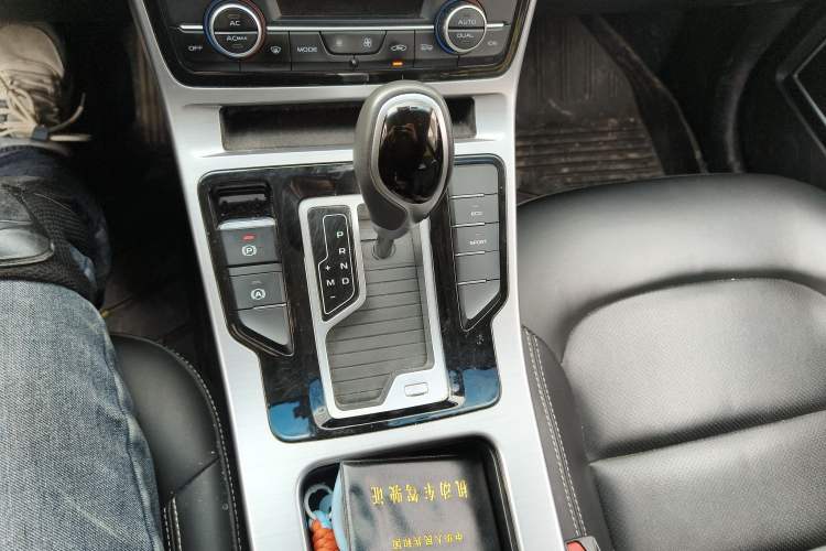 Used Geely Auto Emgrand GL 2019 1.4T CVT Elite Smart Edition Gear Lever