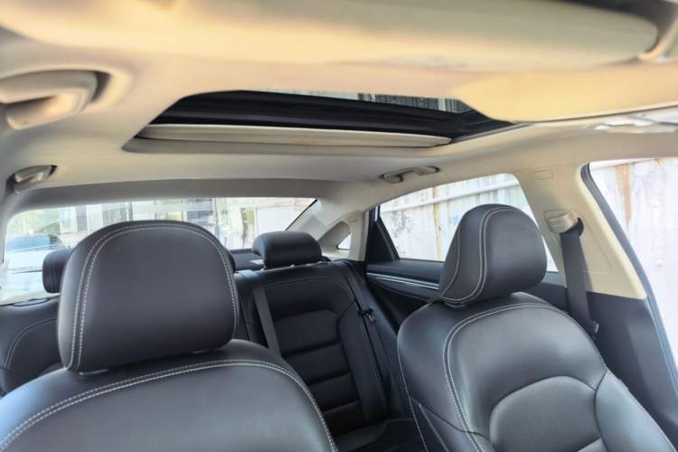 Used Geely Auto Emgrand GL 2019 1.4T CVT Elite Smart Edition Headliner