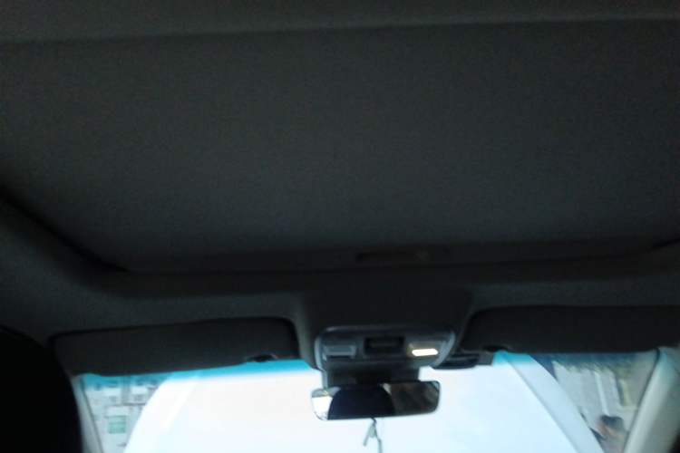 Used Geely Auto Emgrand GL 2019 1.8L Manual Elite Smart Edition Headliner
