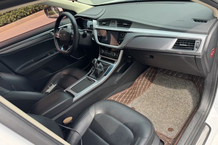 Used Geely Auto Emgrand GL 2019 1.4T Manual Elite Smart Edition Interior 10