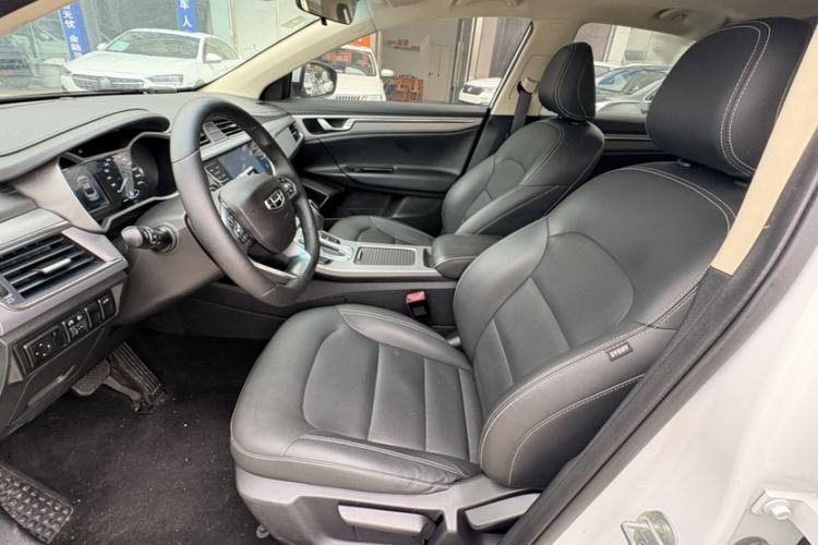 Used Geely Auto Emgrand GL 2019 1.8L DCT Elite Smart Edition Interior 3