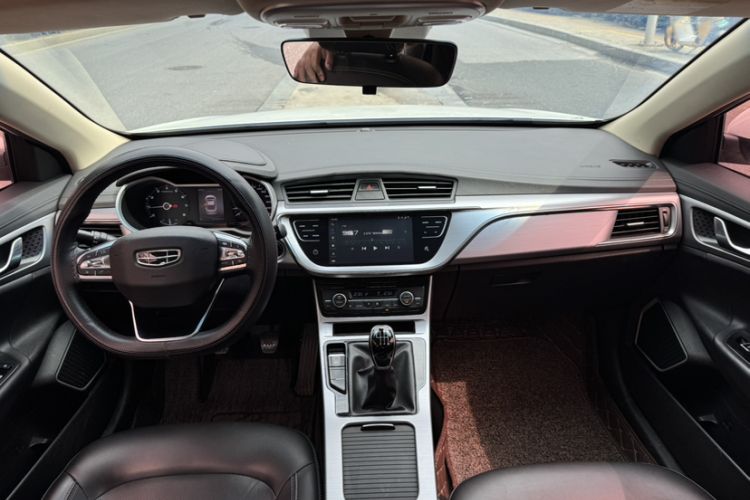 Used Geely Auto Emgrand GL 2019 1.4T Manual Elite Smart Edition Interior 4
