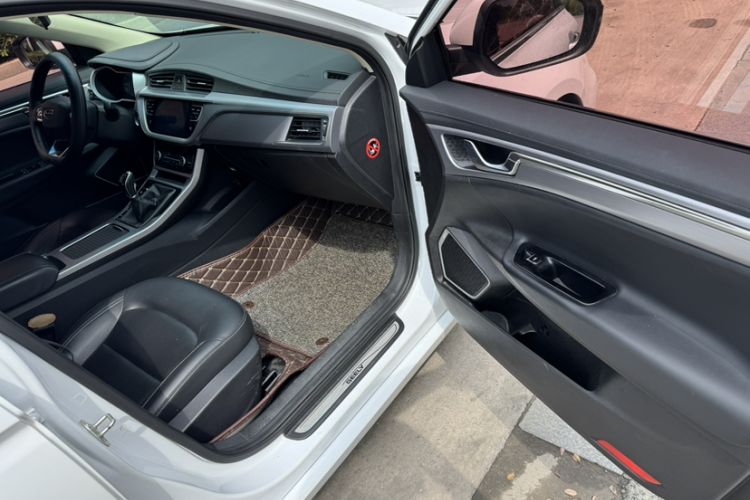 Used Geely Auto Emgrand GL 2019 1.4T Manual Elite Smart Edition Interior 7