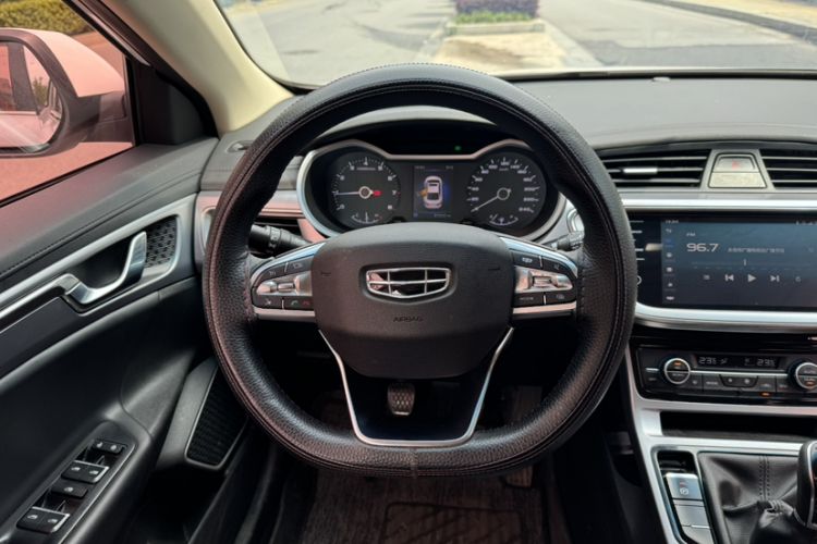 Used Geely Auto Emgrand GL 2019 1.4T Manual Elite Smart Edition Interior 8