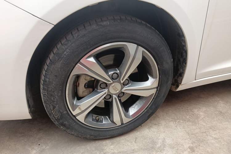 Used Geely Auto Emgrand GL 2019 1.5T DCT Elite Smart Edition Left Front Wheel Hub