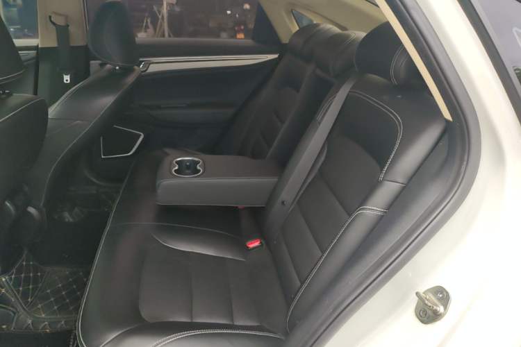 Used Geely Auto Emgrand GL 2019 1.5T DCT Elite Smart Edition Left Rear Seat