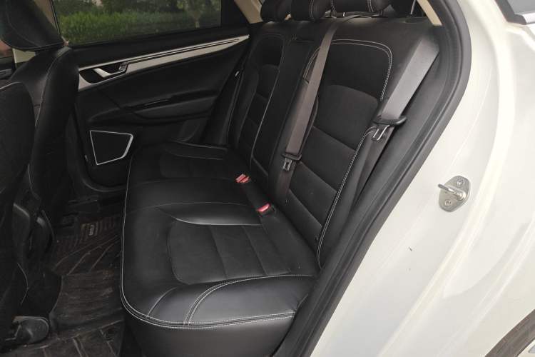 Used Geely Auto Emgrand GL 2019 1.4T CVT Elite Smart Edition Left Rear Seat