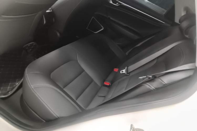 Used Geely Auto Emgrand GL 2019 1.4T CVT Elite Smart Edition Left Rear Seat