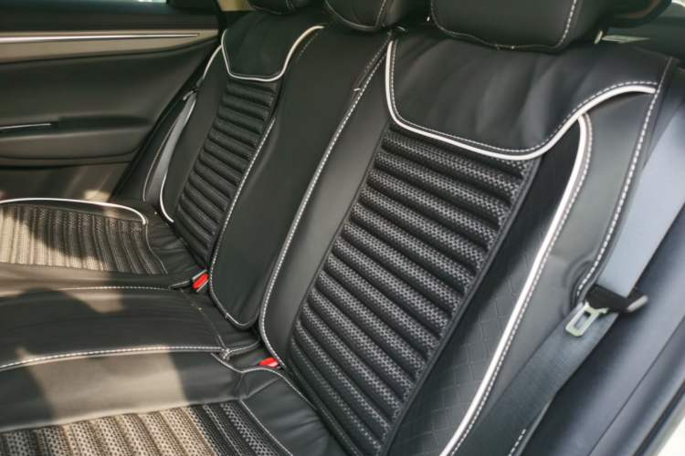 Used Geely Auto Emgrand GL 2019 1.4T CVT Elite Smart Edition Left Rear Seat