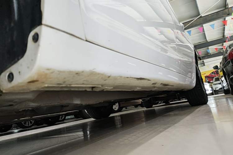 Used Geely Auto Emgrand GL 2019 1.4T CVT Elite Smart Edition Left Side Sill