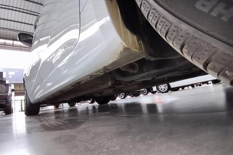 Used Geely Auto Emgrand GL 2019 1.4T CVT Elite Smart Edition Left Side Sill