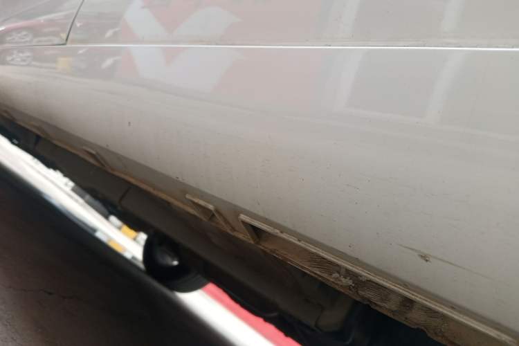 Used Geely Auto Emgrand GL 2019 1.5T DCT Elite Smart Edition Left Side Sill